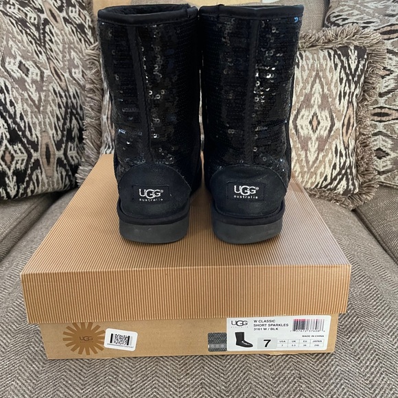 Black Sequin Classic Short Ugg Boots - Size 7 - Picture 2 of 5